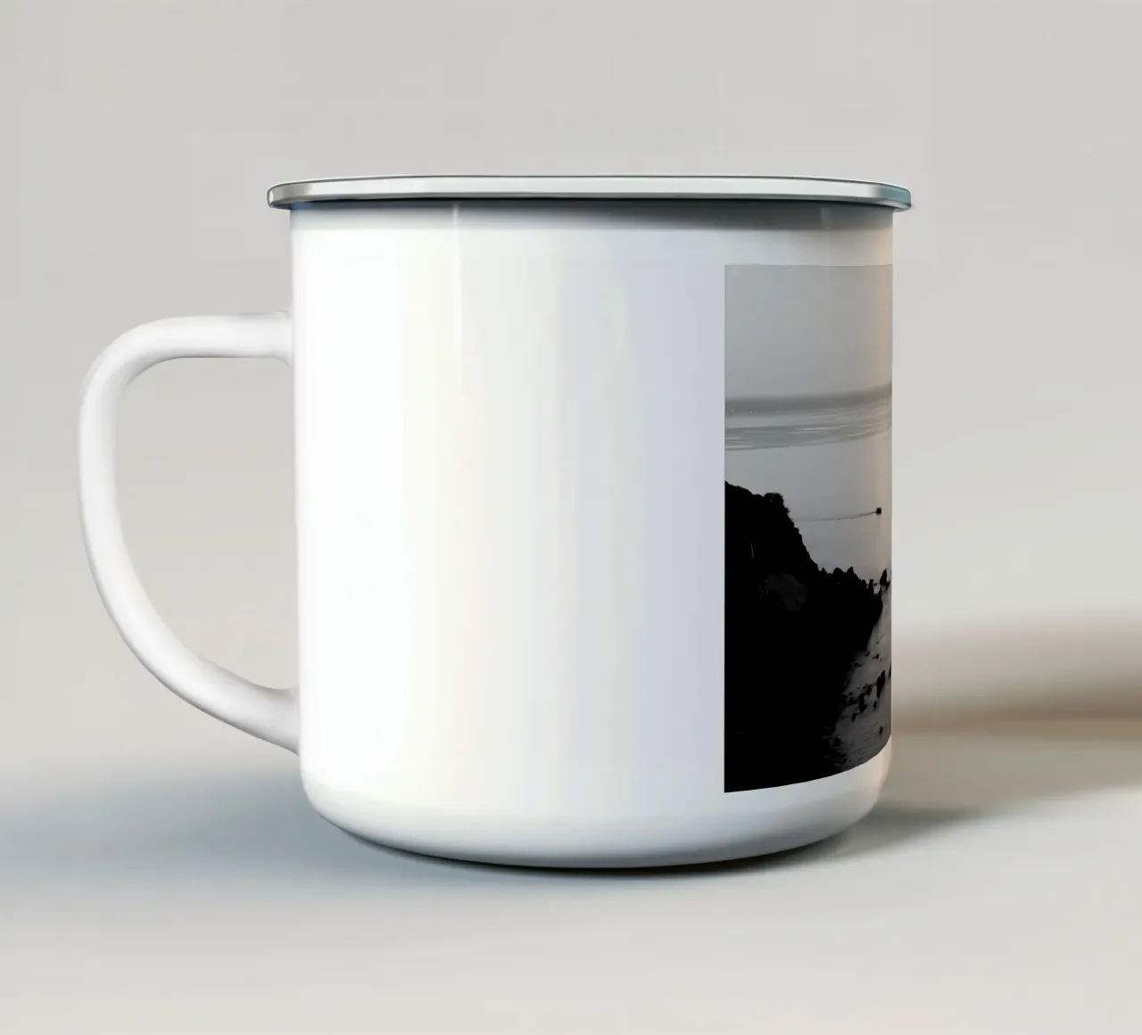 La roccia del fulmine tazza in smalto da Matthew Katz