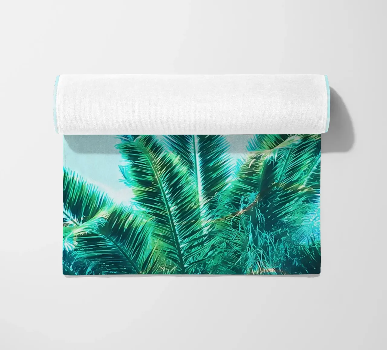 Palme kühlen Strandtuch von Matthew Katz