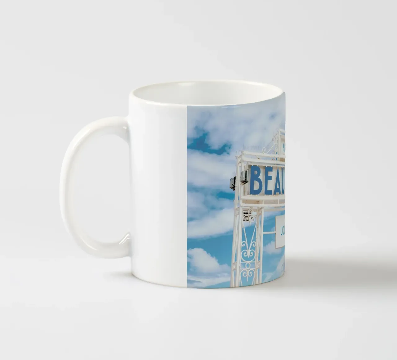 Beauvirage tazza in ceramica da Magdalena Martin Photography