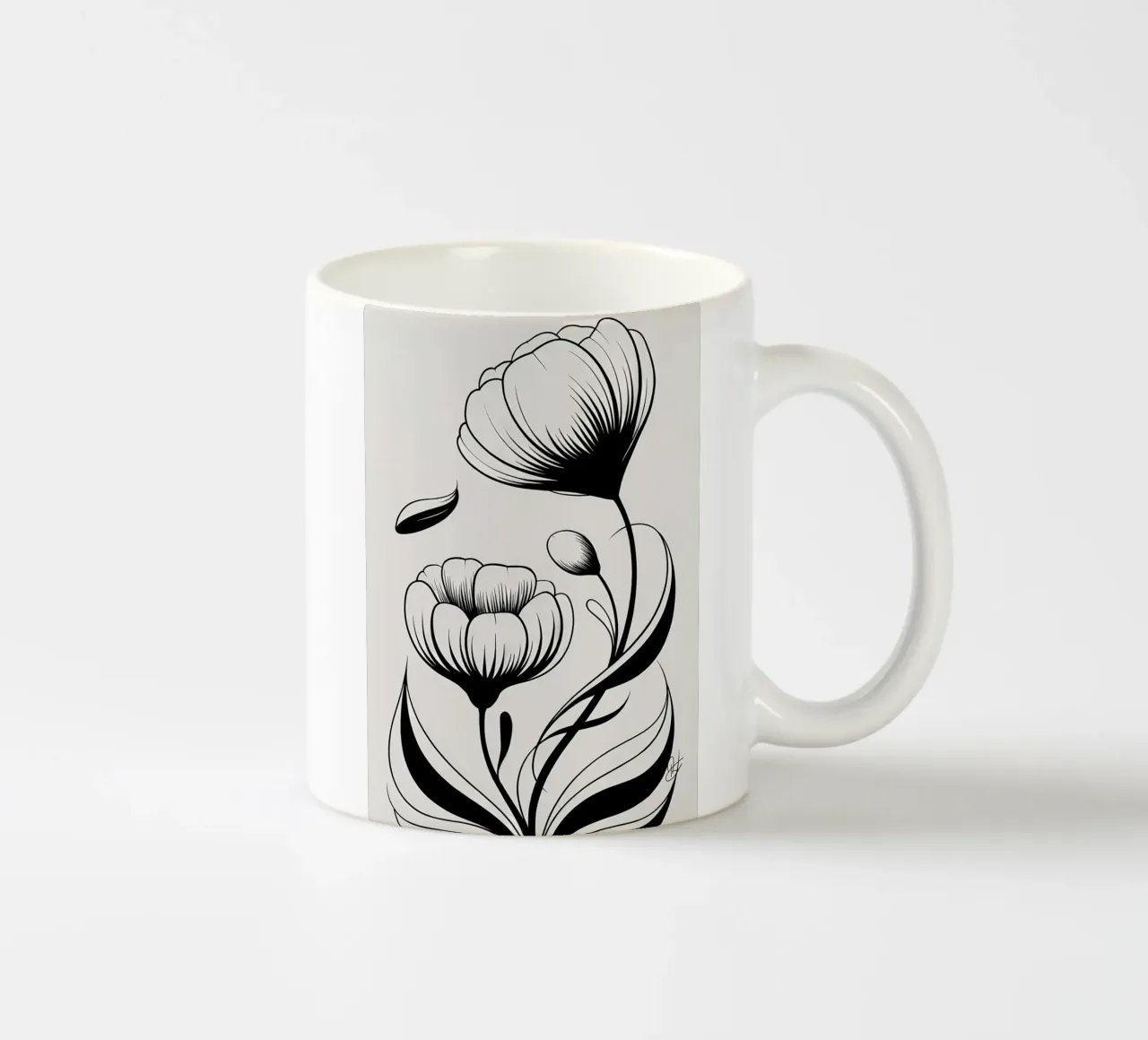 Illustrazione floreale in bianco e nero tazza in ceramica da Nicholas Campbell