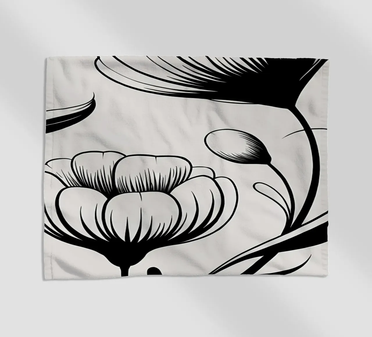 Illustrazione floreale in bianco e nero telo mare da Nicholas Campbell