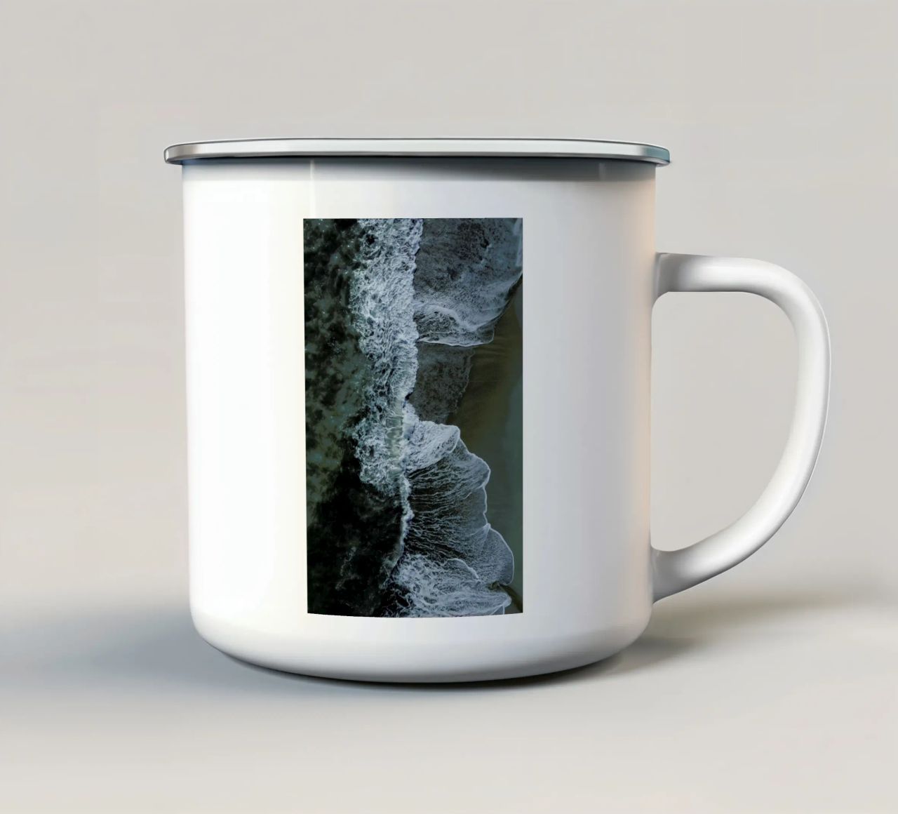 Wild Waves tazza in smalto da Studio Nahili