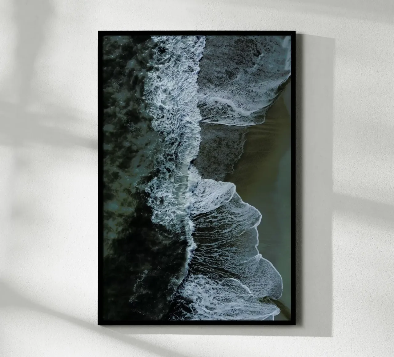 Wild Waves poster da Studio Nahili