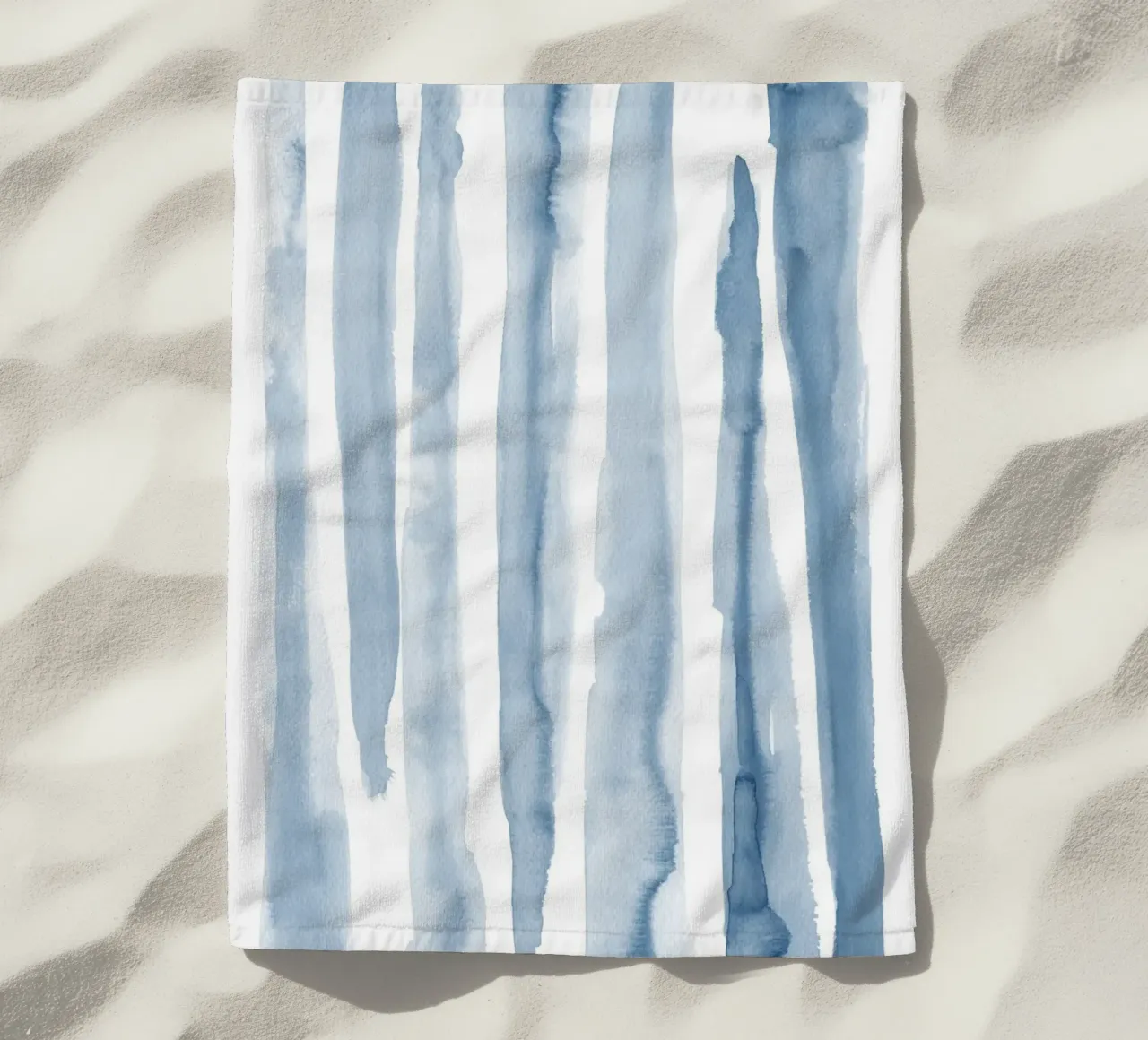 Morbide pennellate di acquerello blu telo mare da NouveauPrints