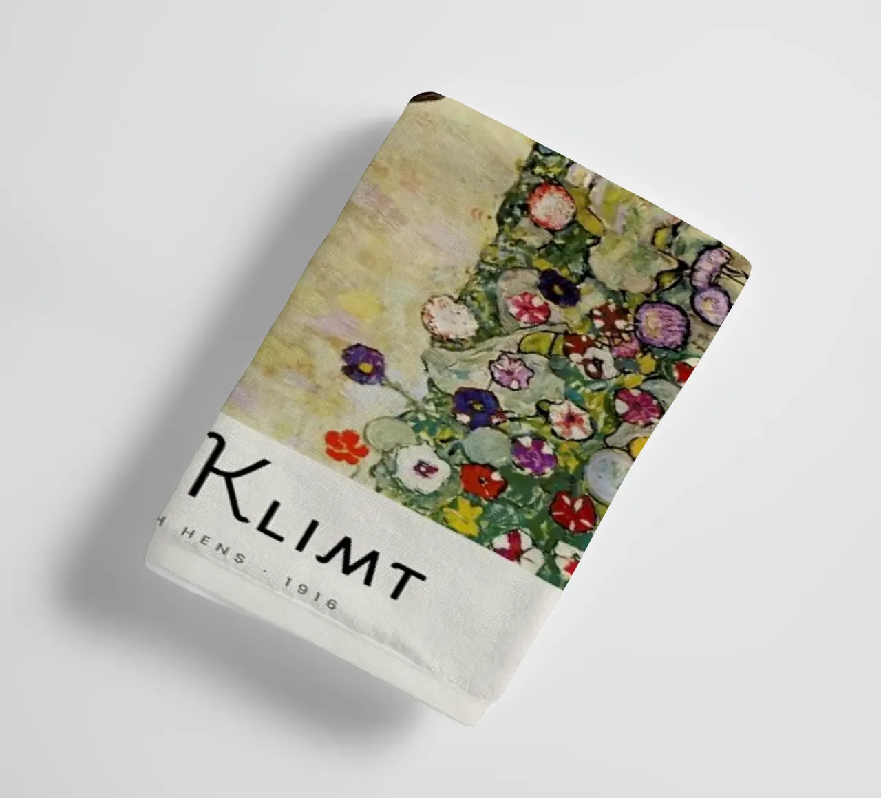 Klimt - Garden Path with Hens asciugamano da bagno da ARTOTHEK