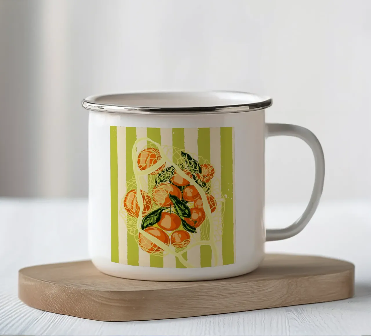 Retro-Mandarinen in Netztasche Emaille Tasse von EDMPROJECT