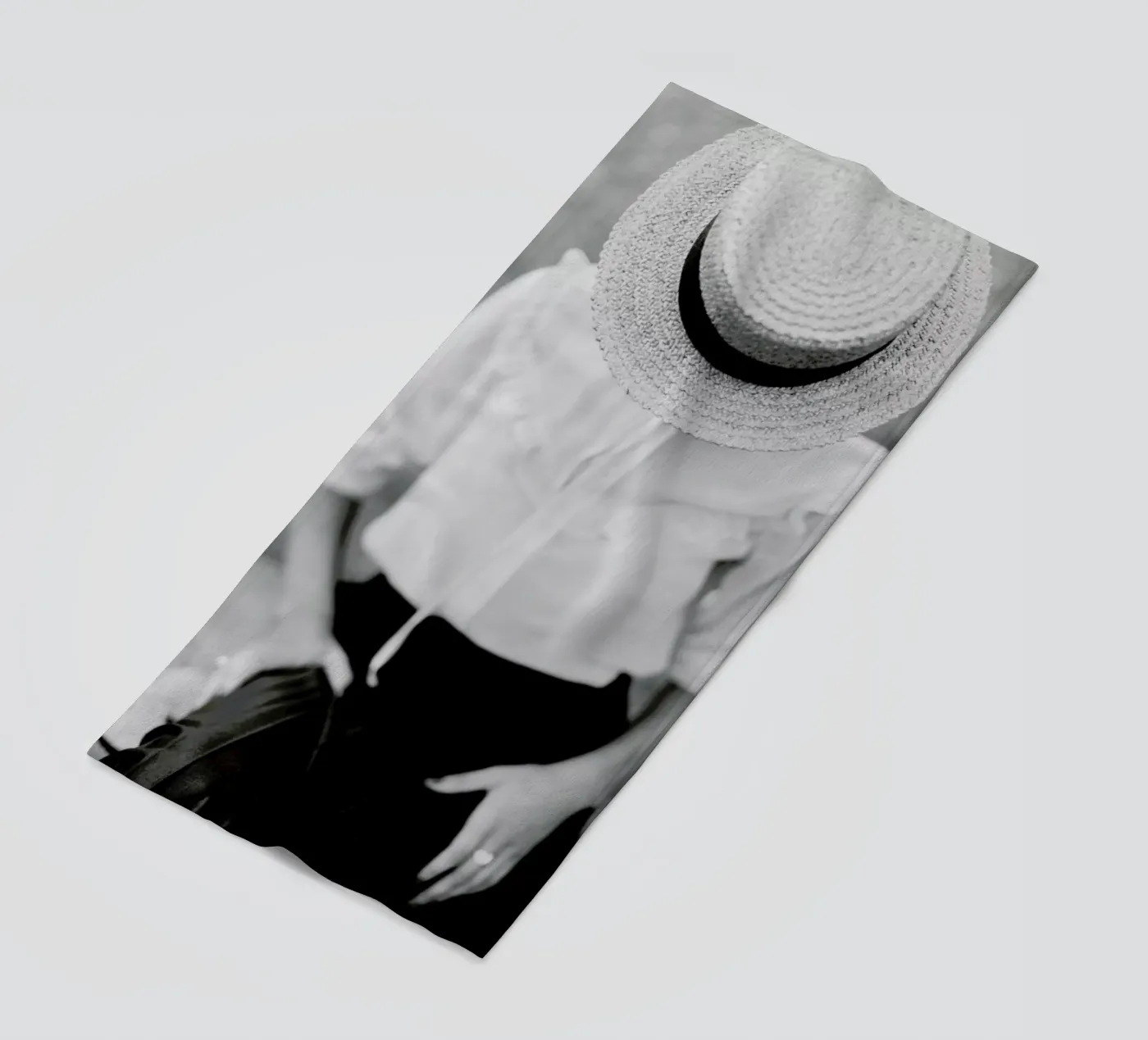 Frills telo mare da Runway Collective