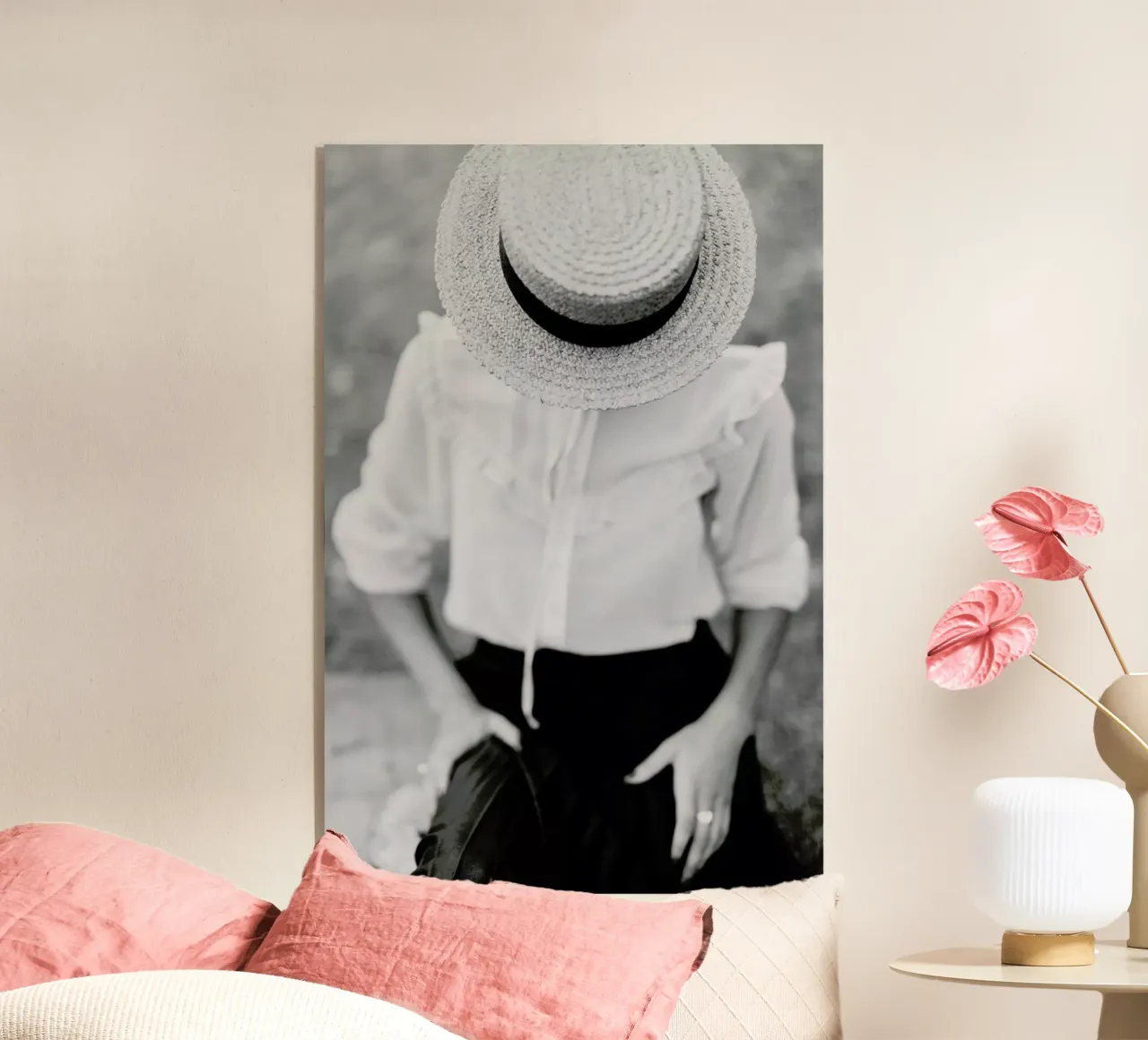 Frills plexiglass da Runway Collective