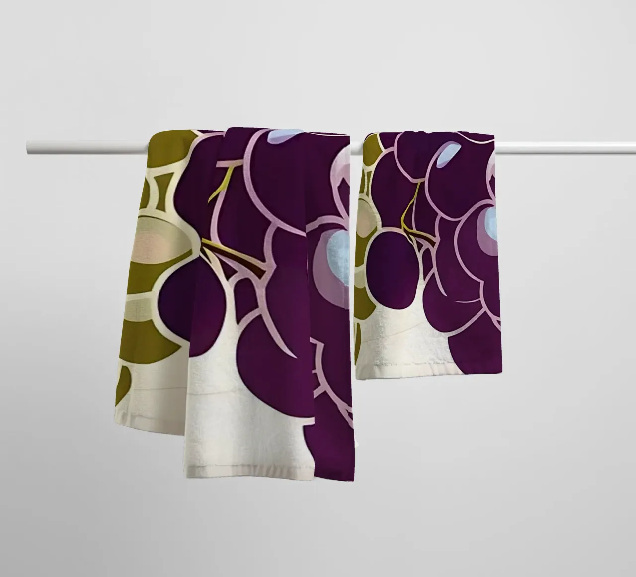 Uva_stile_A_2 asciugamano da bagno da Pink- und LoveArt by LK