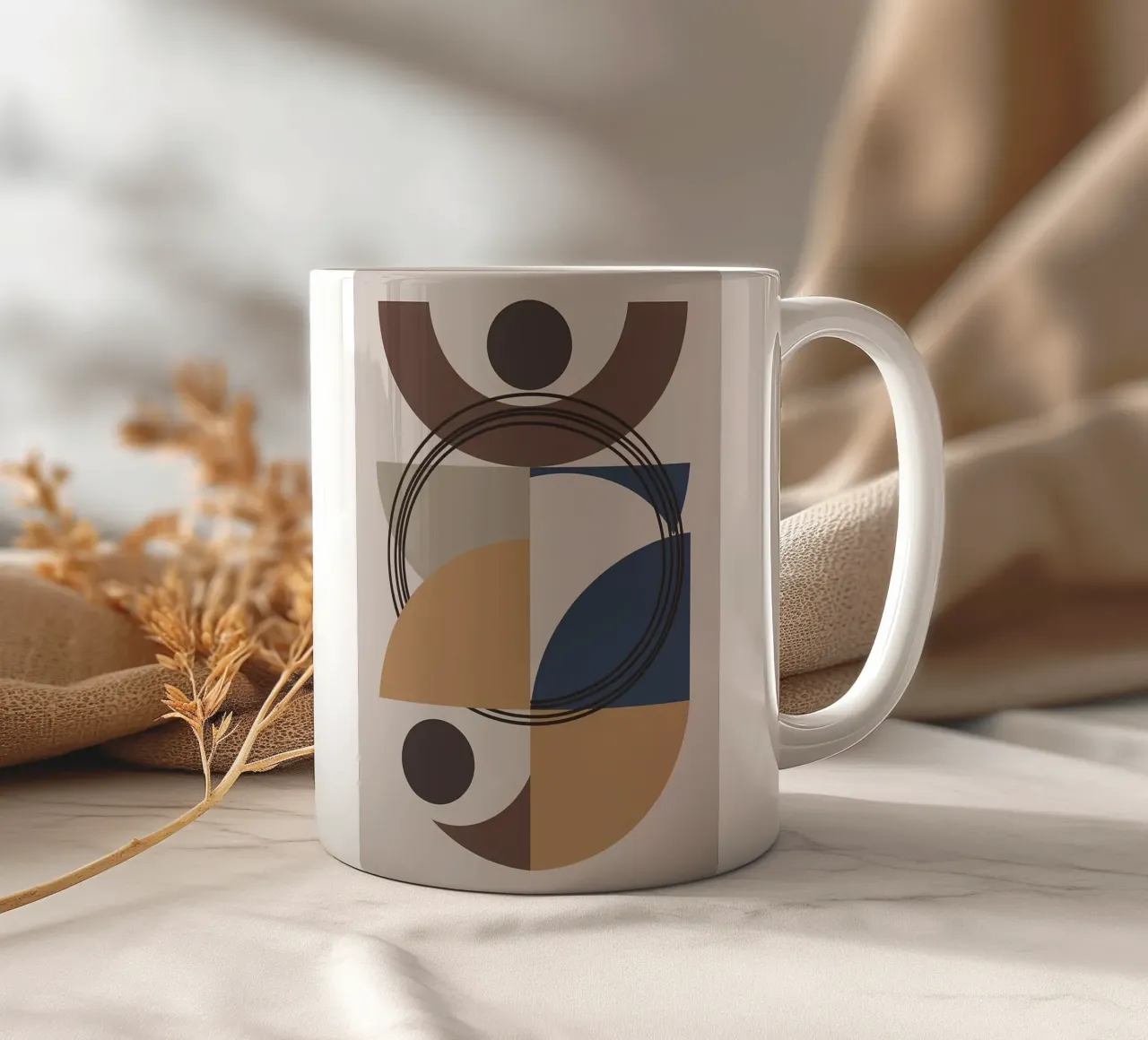 Composizione astratta 942 tazza in ceramica da Aiden Garcia