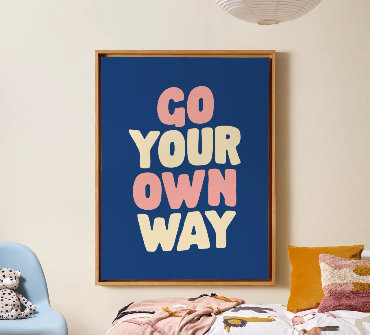 Go Your Own Way Typografie print in roze, wit en blauw canvas van THE MOTIVATED TYPE