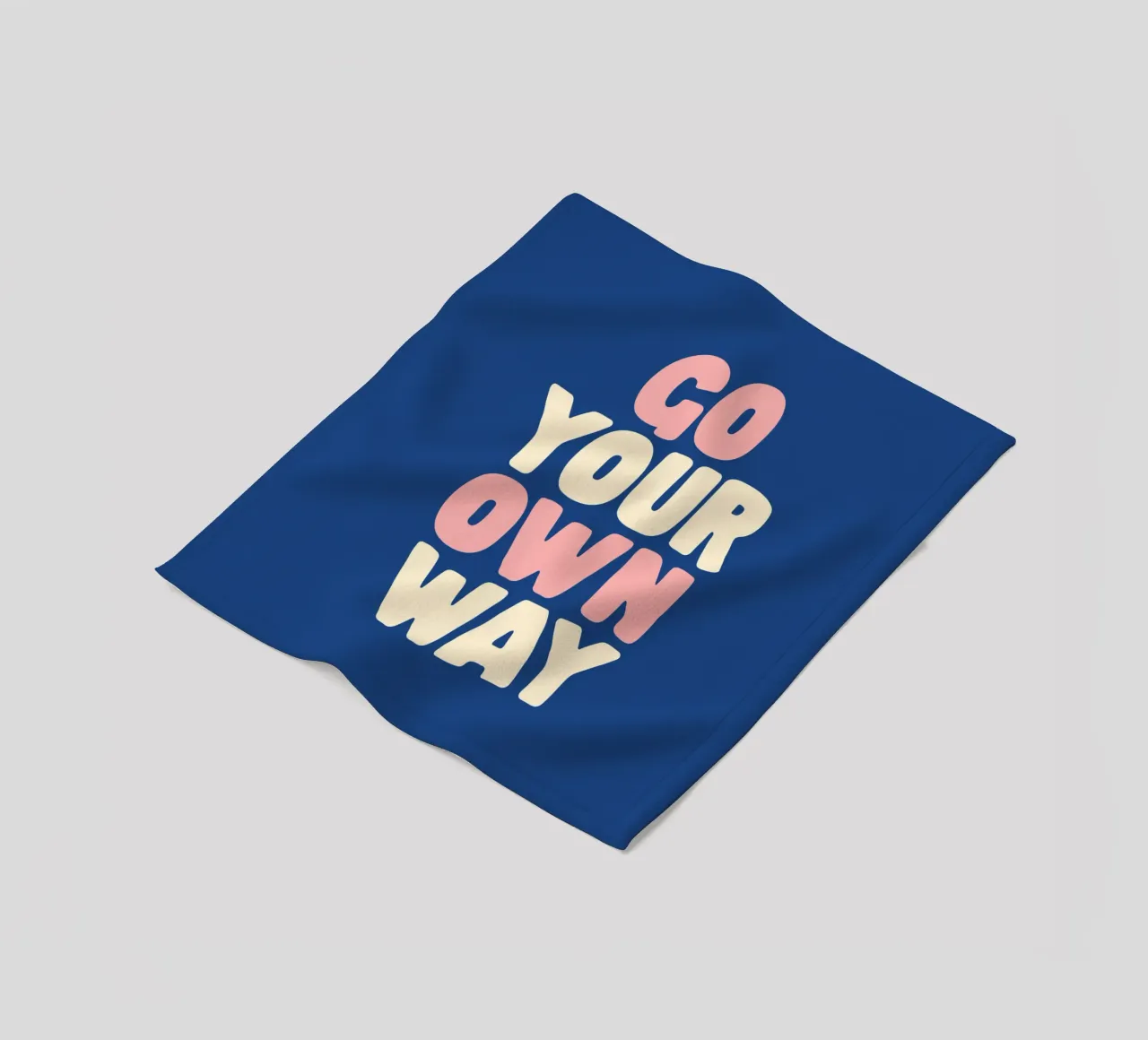 Go Your Own Way Typografie print in roze, wit en blauw fleecedeken van THE MOTIVATED TYPE