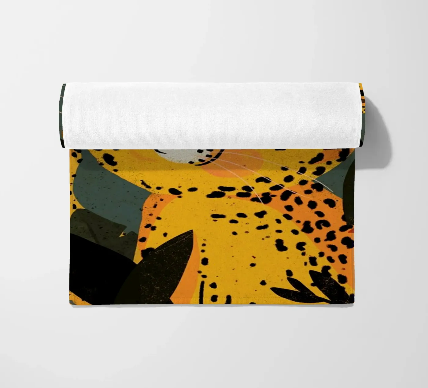 Young Leopard telo mare da treechild