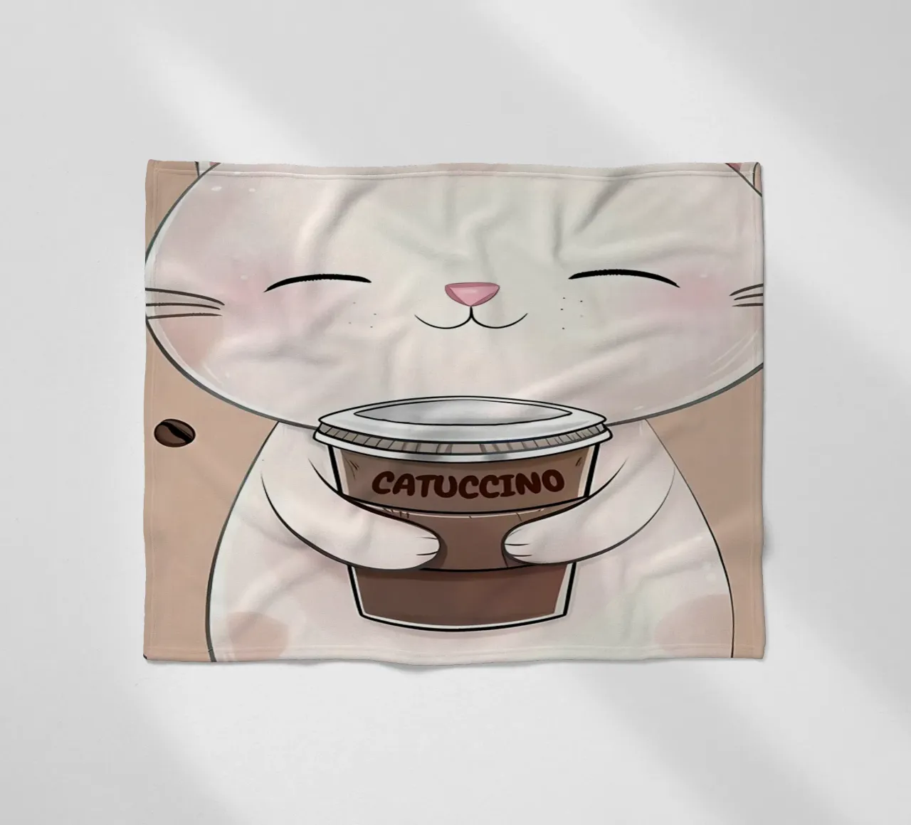 Gatto felice con caffè coperta in pile da Bartosz Powalka