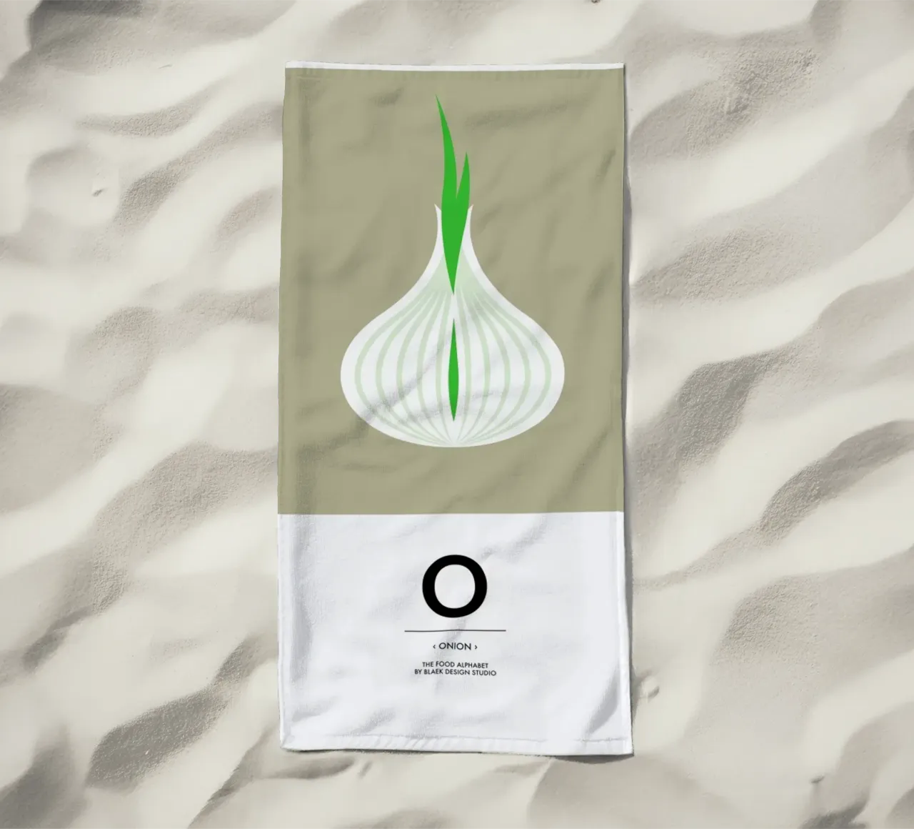 „The Food Alphabet“ - O like Onion telo mare da BLAEK Design Studio