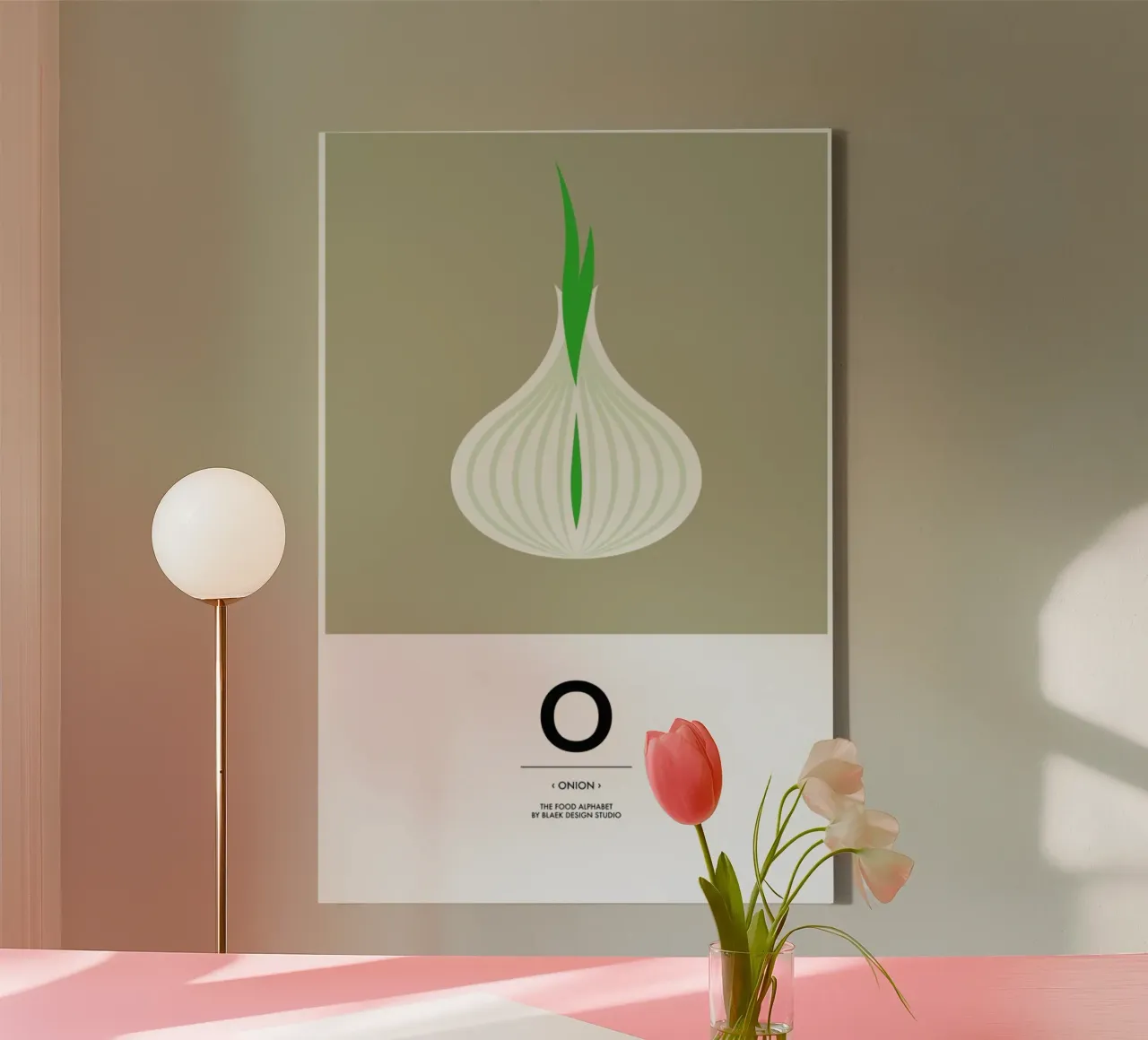 „The Food Alphabet“ - O like Onion tela con Cornice a cassetta da BLAEK Design Studio