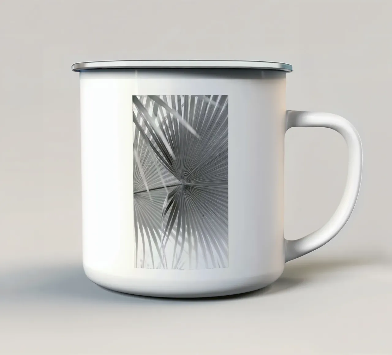 Blue Mountains B&W tazza in smalto da Marlene Sørensen