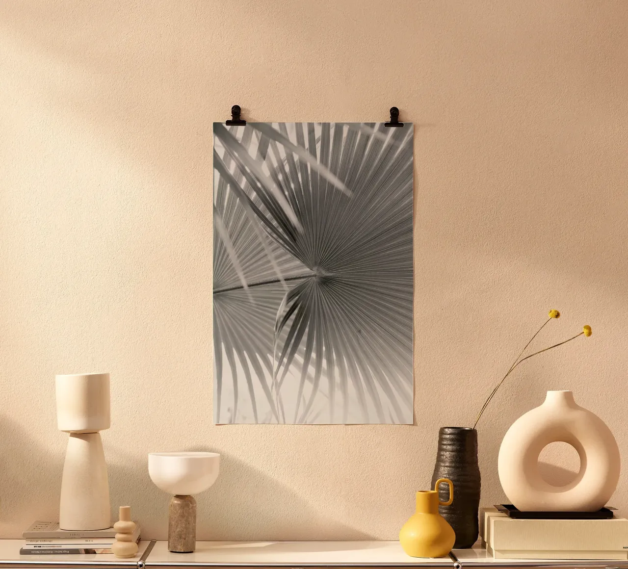 Blue Mountains B&W poster con telaio in legno da Marlene Sørensen