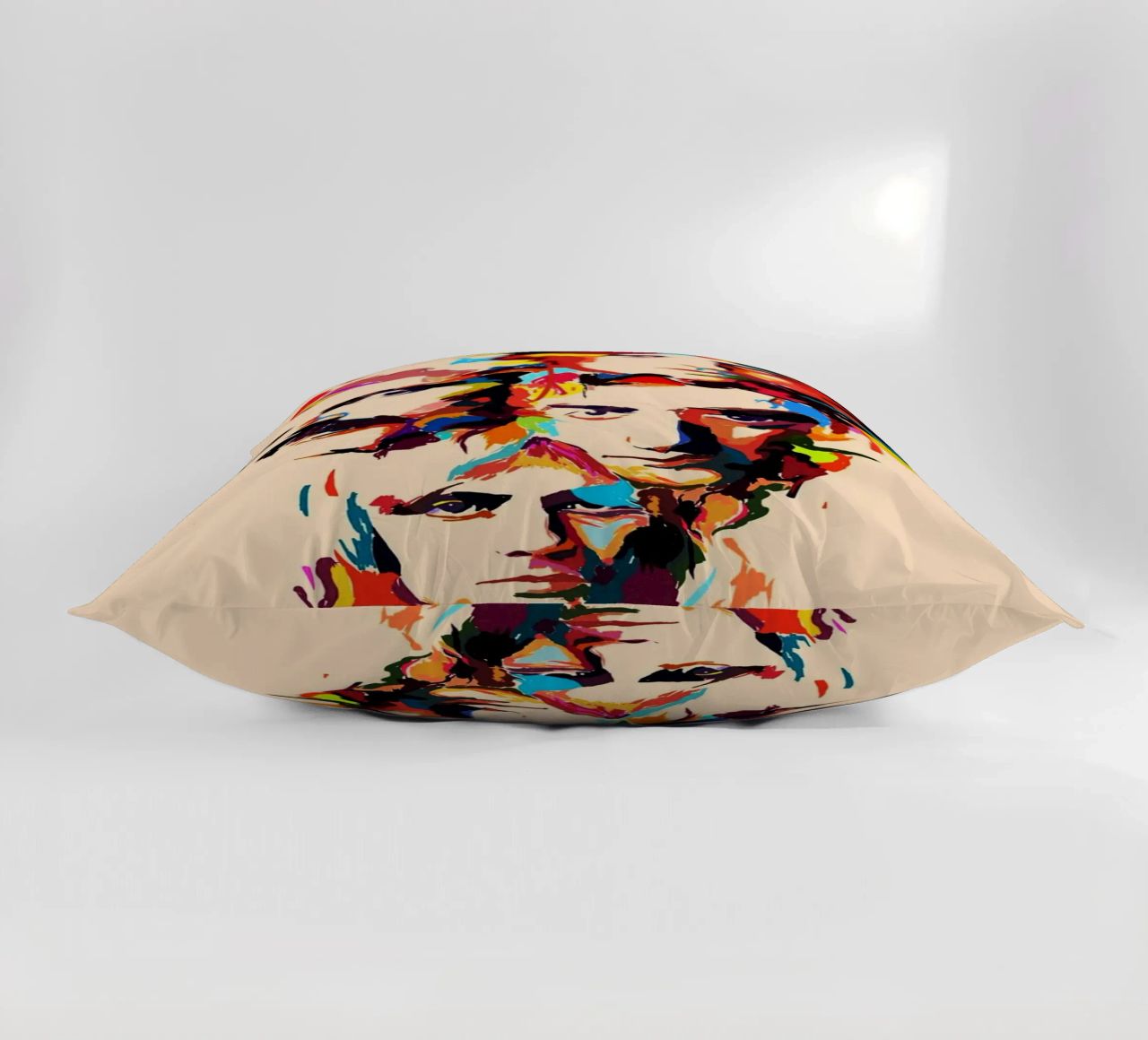 Art abstrait du groupe Queen coussin de Hantamrata