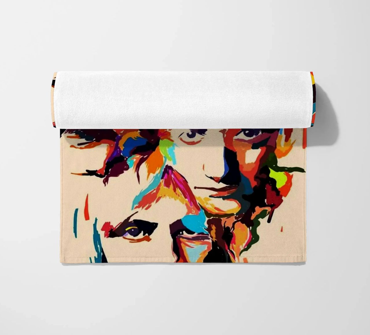 Art abstrait du groupe Queen serviette de plage de Hantamrata