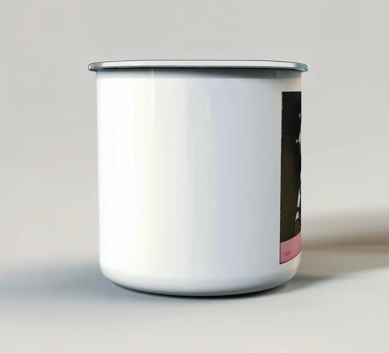 Robot con un cuore_21 tazza in smalto da Pink- und LoveArt by LK