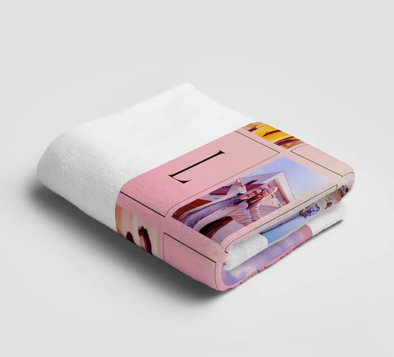 LOVE-Collage mit Datum & Namen – romantisch & personalisiert Handtuch von FRAMELY