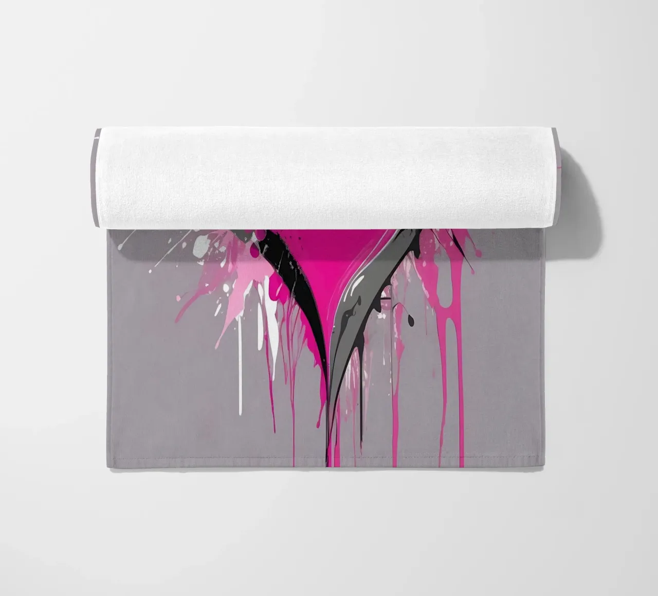 hart_roze_zilver_1 strandhanddoek van Pink- und LoveArt by LK