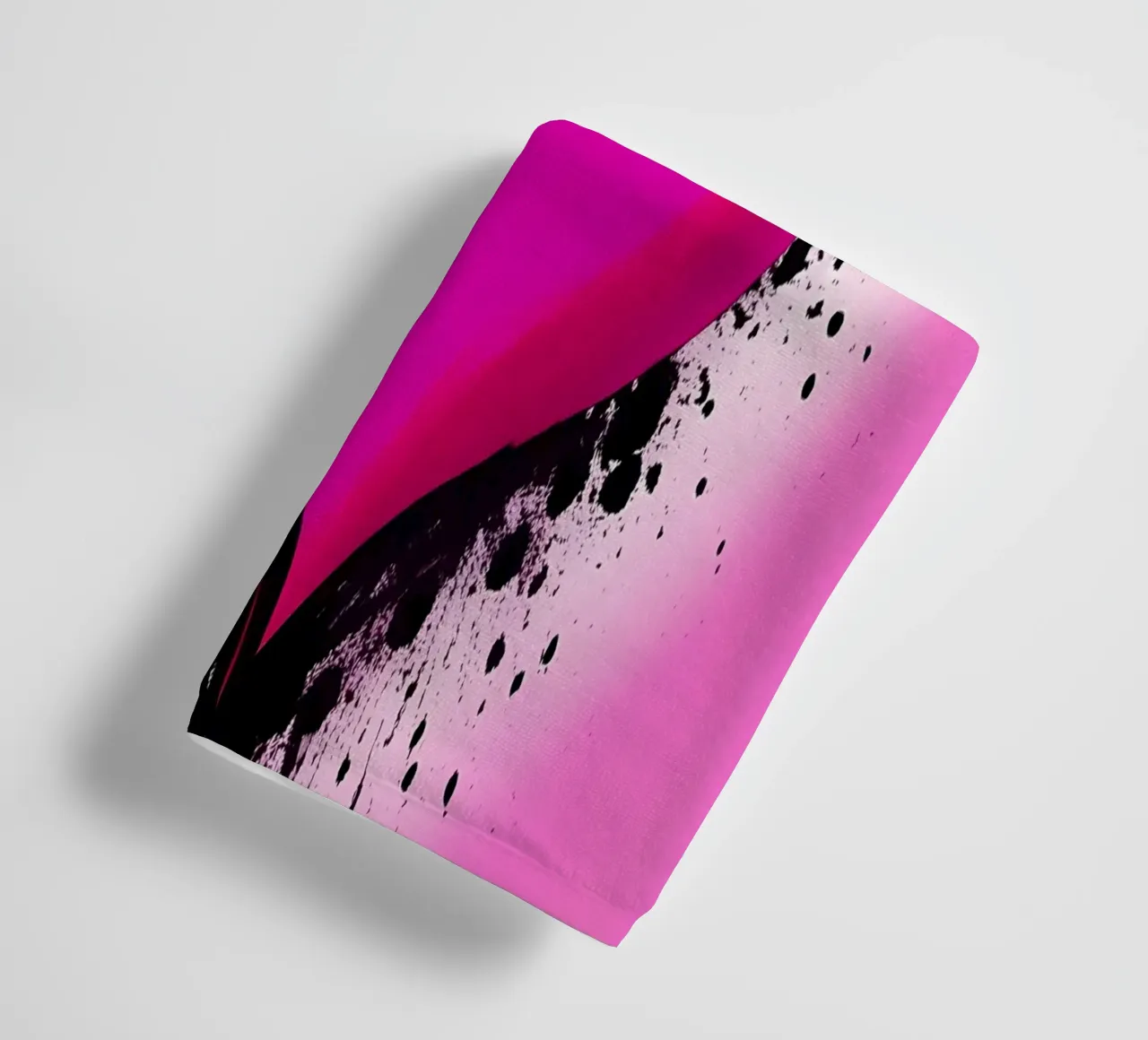 cuore_rosa_nero_2 asciugamano da bagno da Pink- und LoveArt by LK