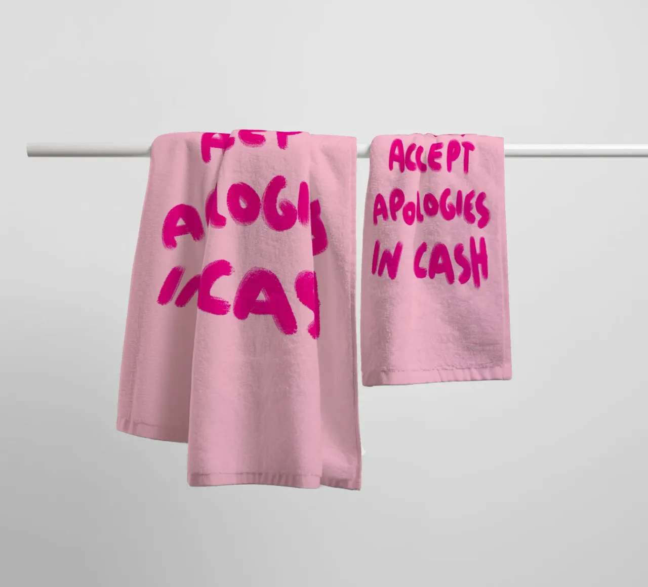 I only accept apologies in cash - Handlettering toalla de baño de Illustration Raissa Oltmanns