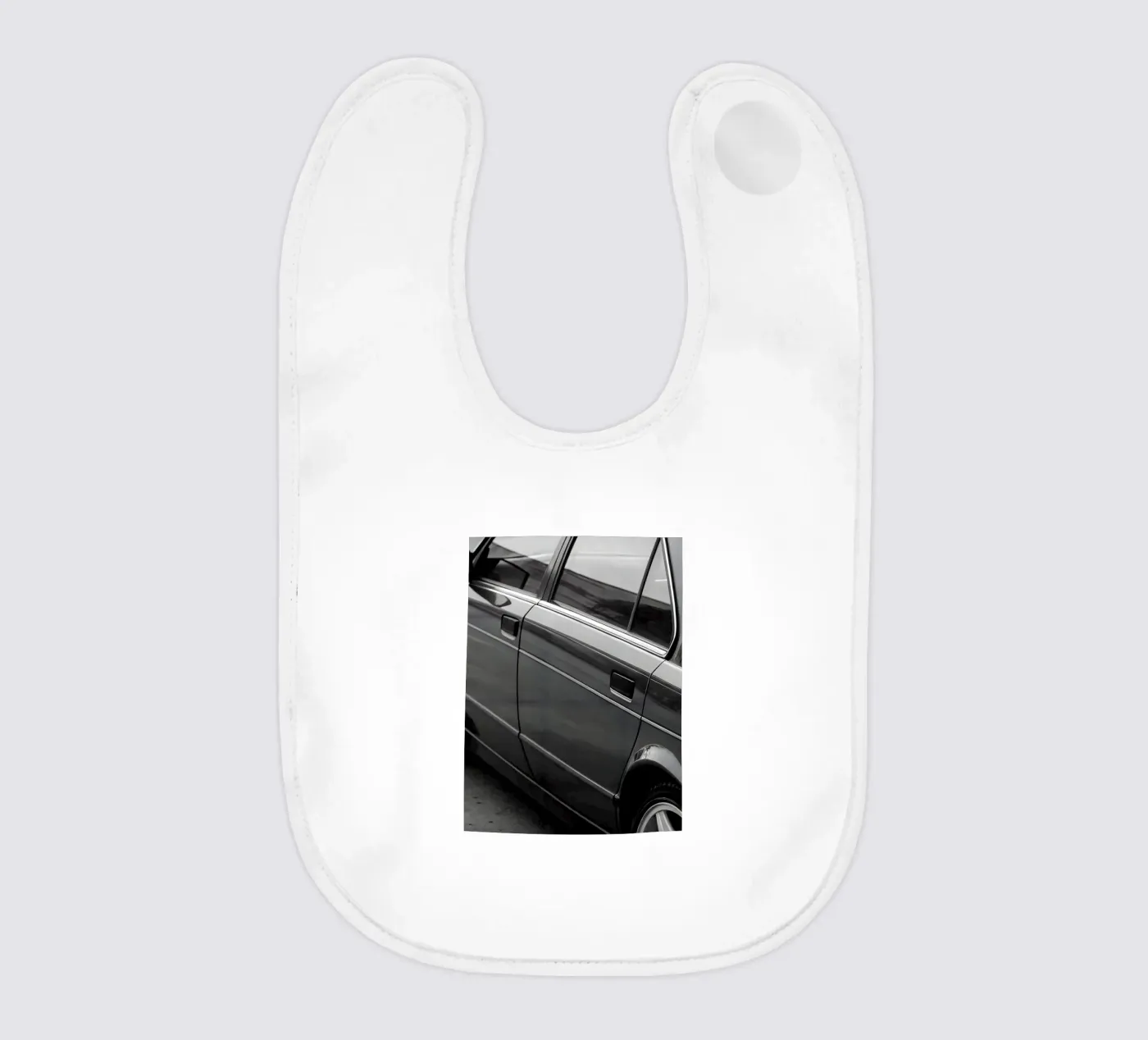 Monochrome Oldtimer Babylätzchen von CAR EDITION