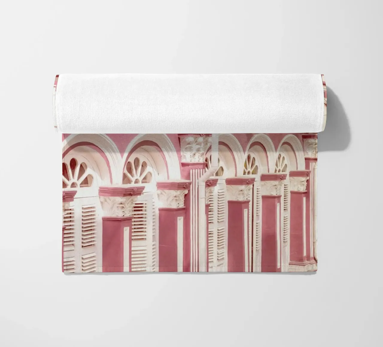 Pink Facade telo mare da METROPOLIS