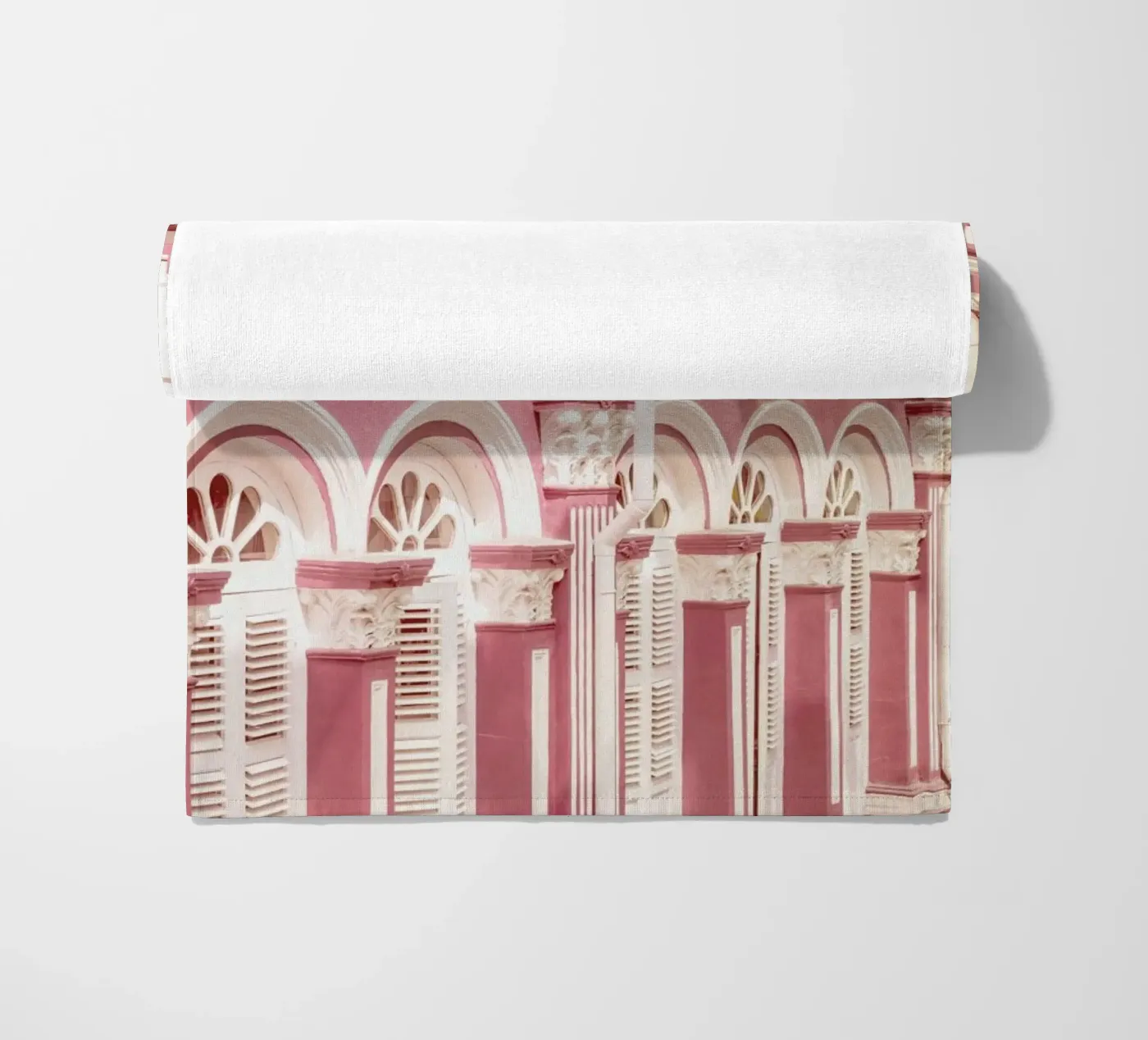 Pink Facade telo mare da METROPOLIS