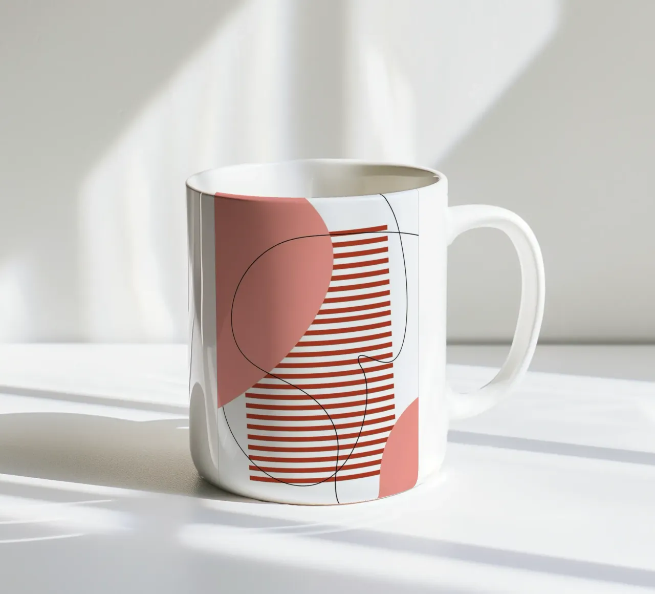 Graphic Shapes I tazza in ceramica da Linda Gobeta