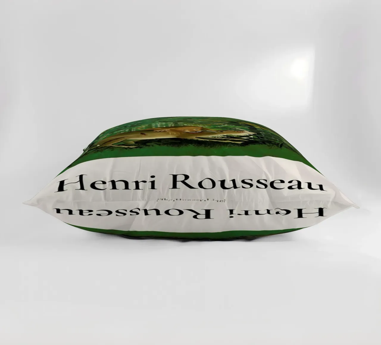 Rousseau - The Hungry Lion cuscino da ARTOTHEK