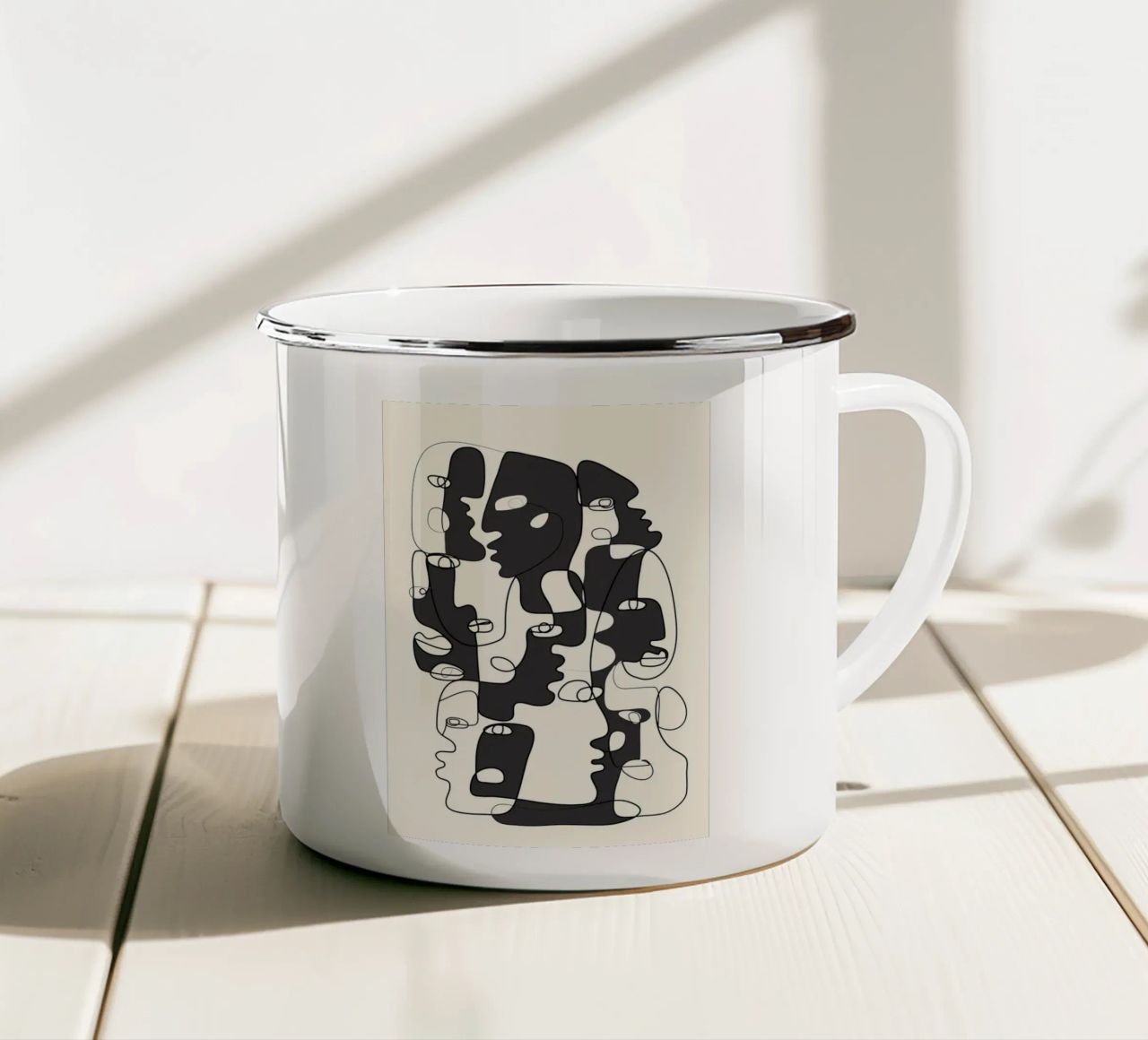 Abstract Faces 2 tazza in smalto da Flow Line