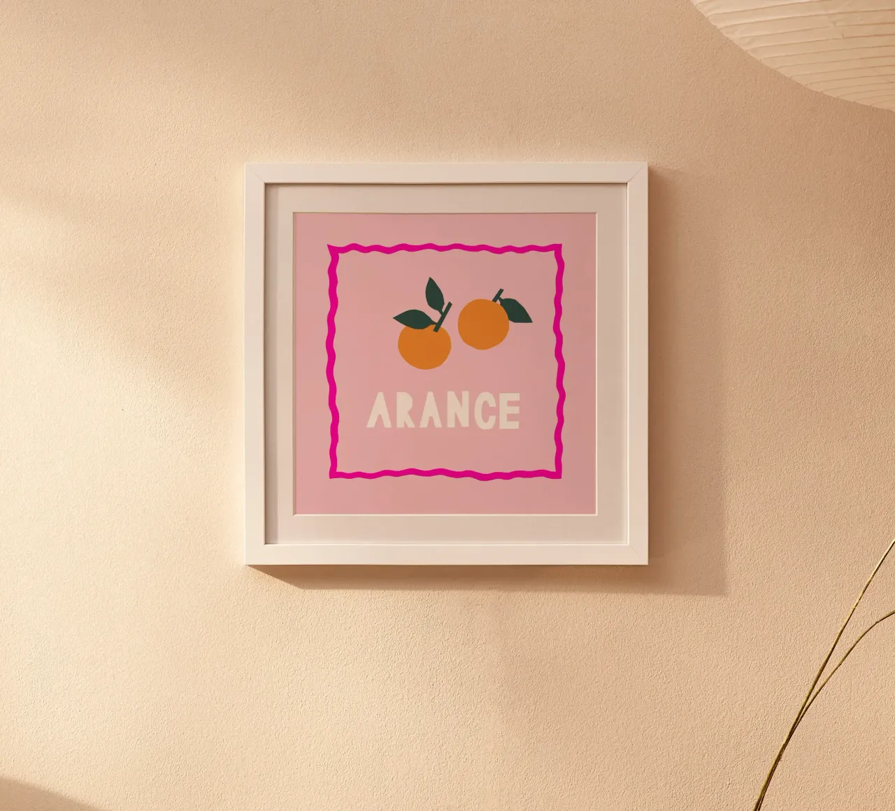 Arance poster con telaio in legno da Iris Knabenschuh Design
