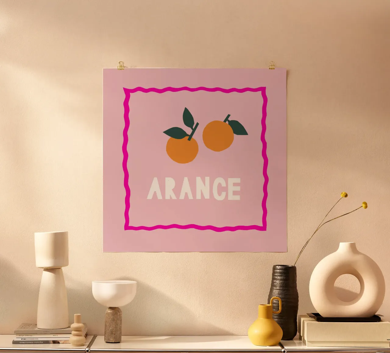 Arance poster con telaio in legno da Iris Knabenschuh Design