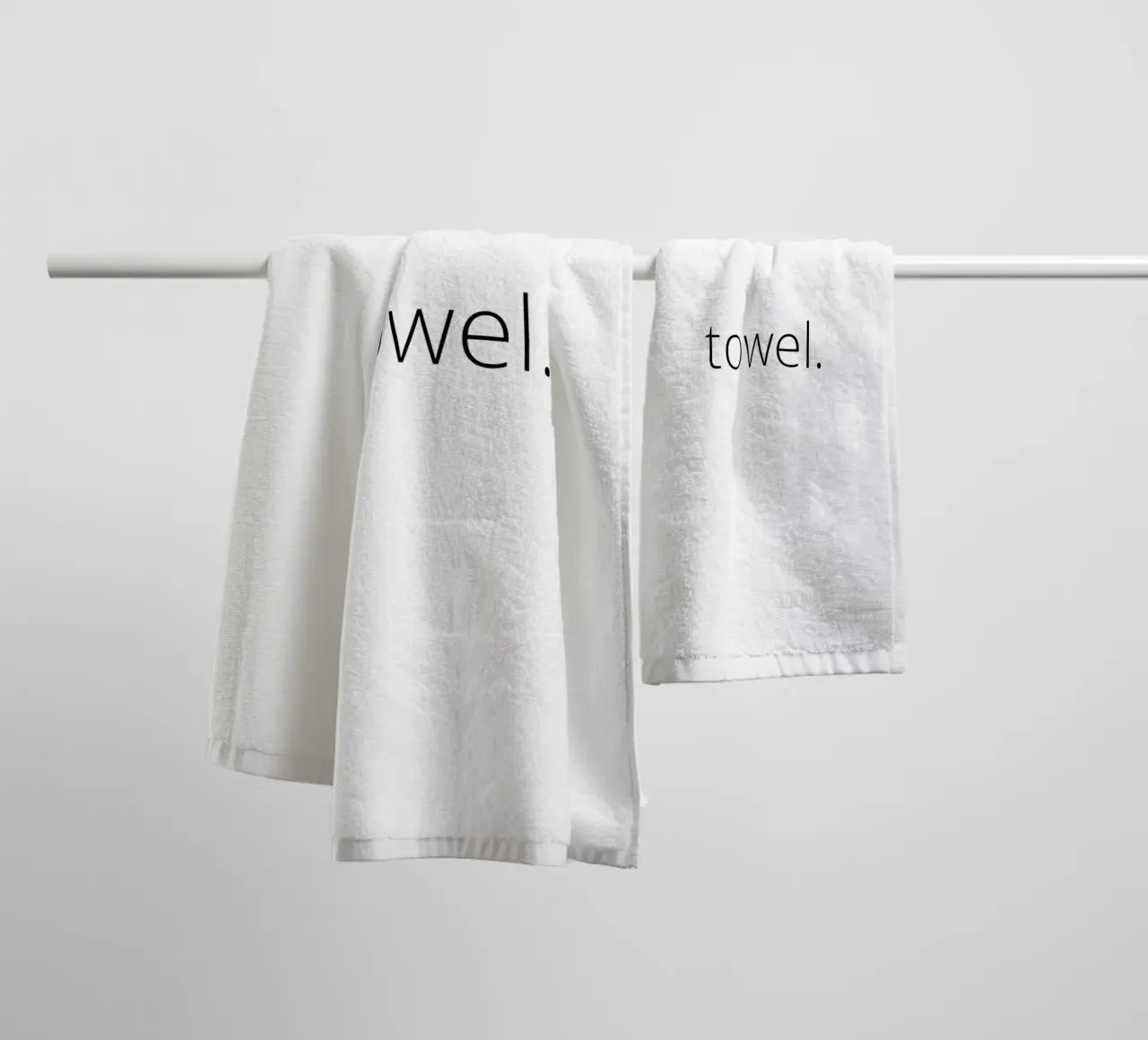 minimalist towel. badhanddoek van minimalist