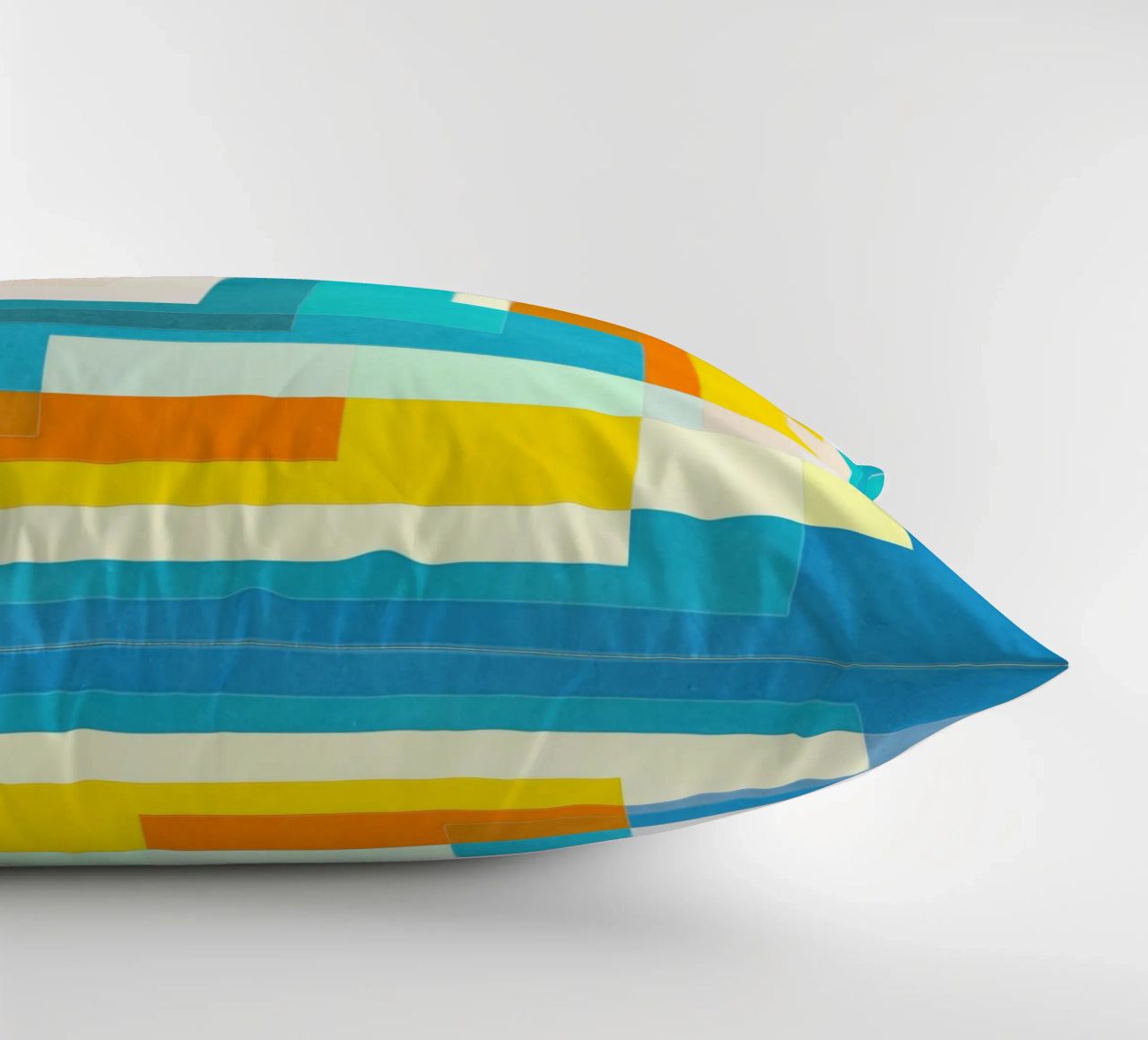 Forward - Forme geometriche astratte di colore blu verde acqua cuscino da lovely lines