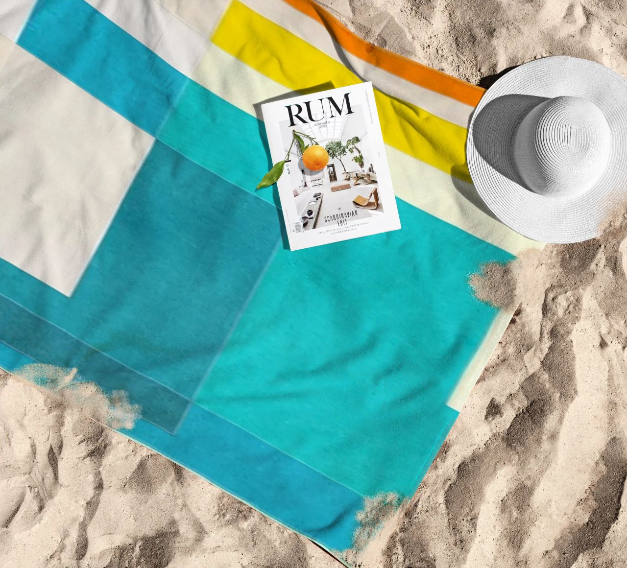 Forward - Forme geometriche astratte di colore blu verde acqua telo mare da lovely lines