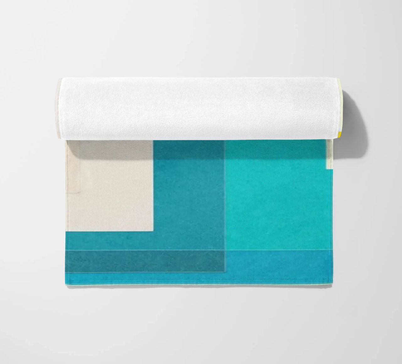Forward - Forme geometriche astratte di colore blu verde acqua telo mare da lovely lines
