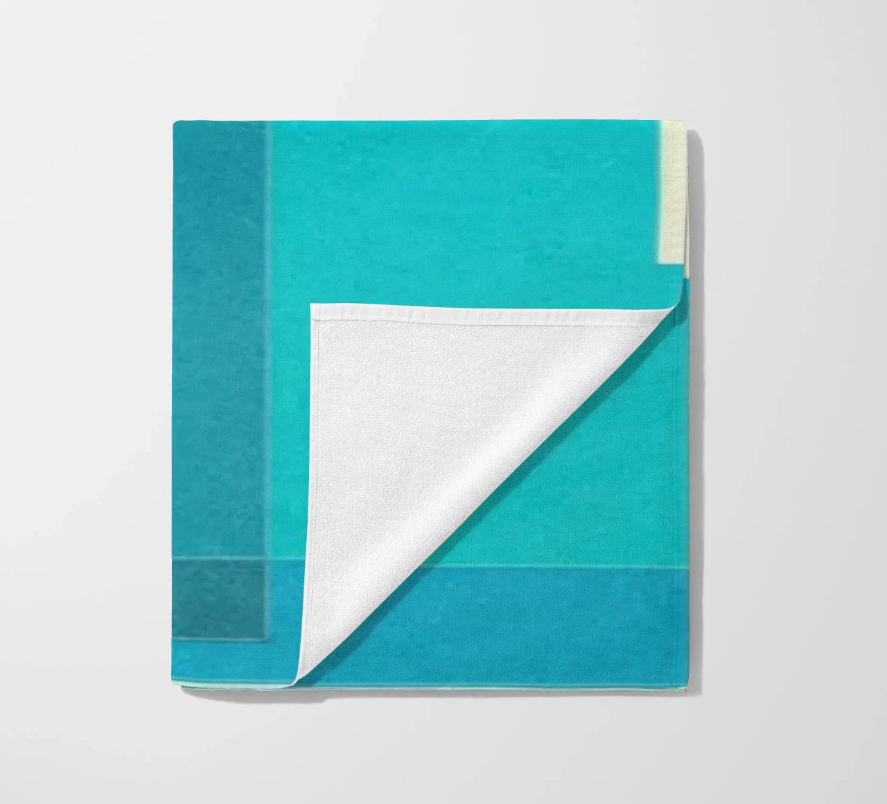 Forward - Forme geometriche astratte di colore blu verde acqua telo mare da lovely lines