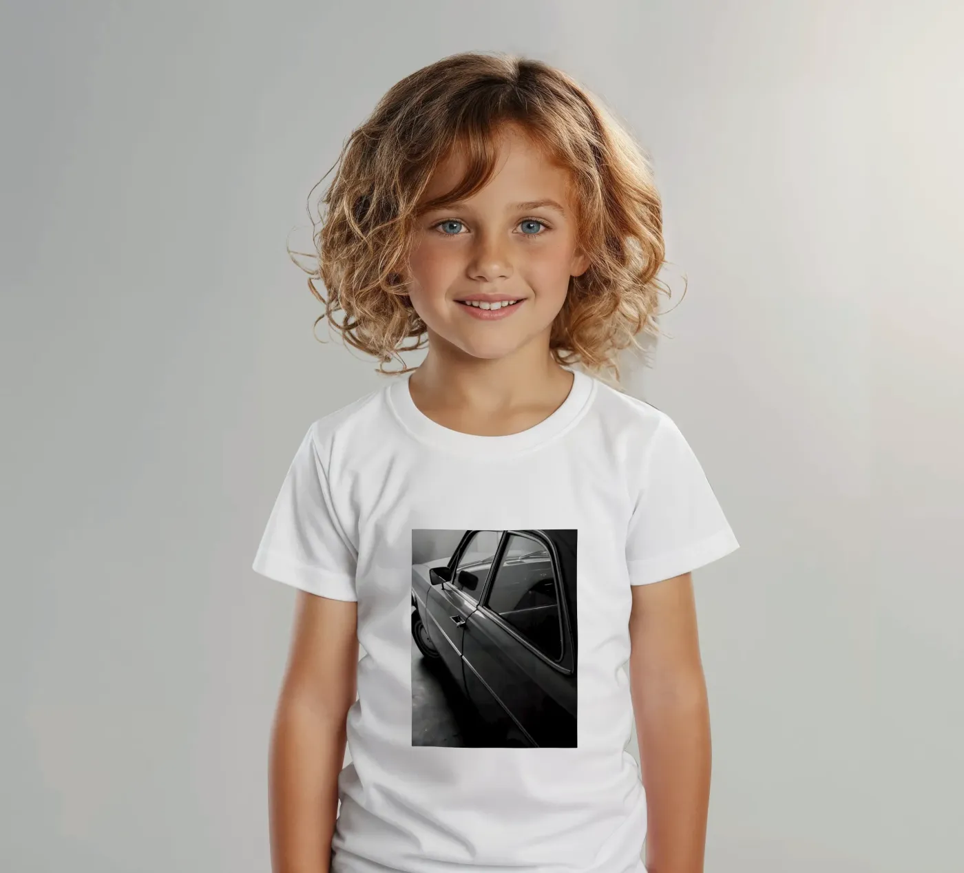 Monochromer Oldtimer Kinder T-Shirt von CAR EDITION