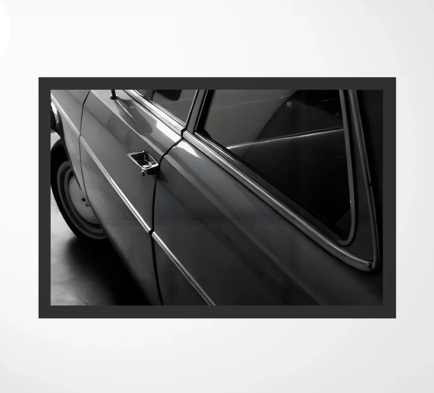 Auto d'epoca monocromatica zerbino da CAR EDITION