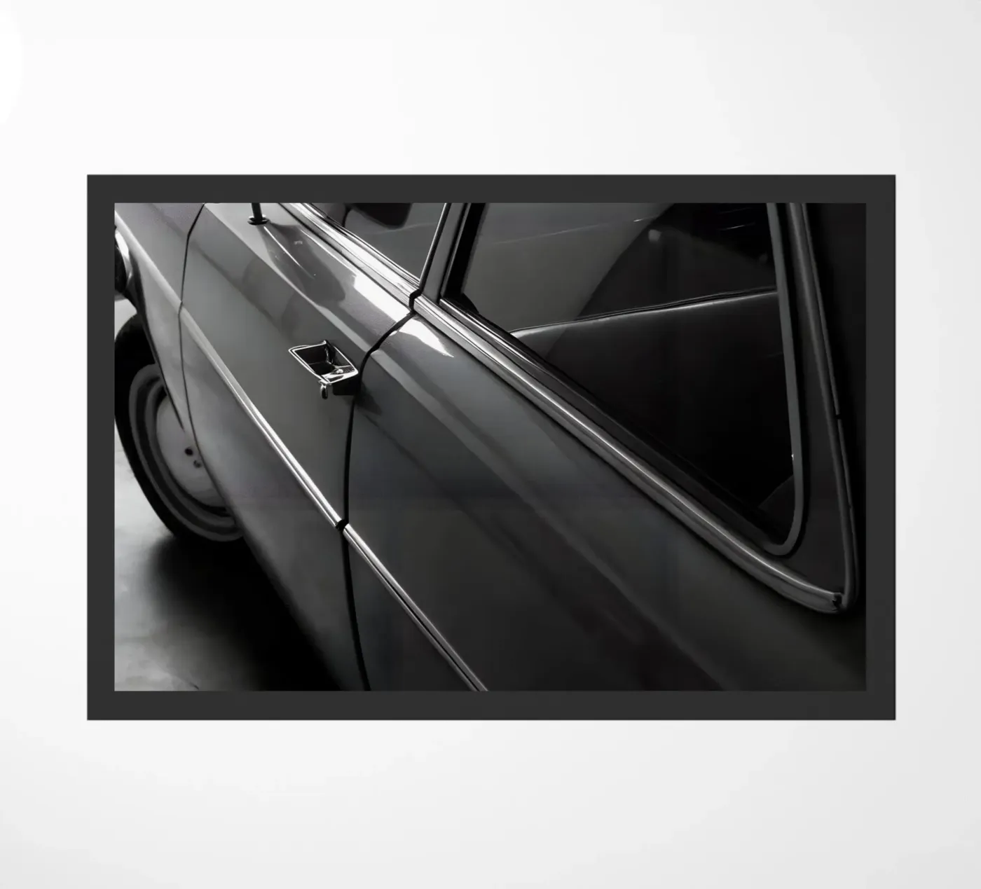 Monochrome Classic Car zerbino da CAR EDITION