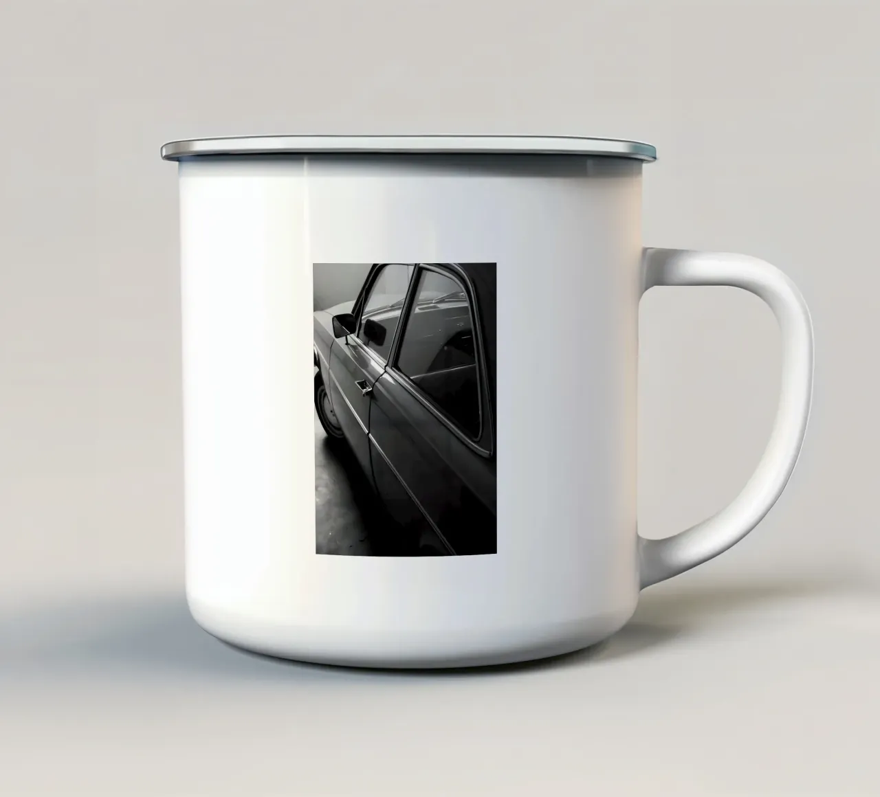 Auto d'epoca monocromatica tazza in smalto da CAR EDITION