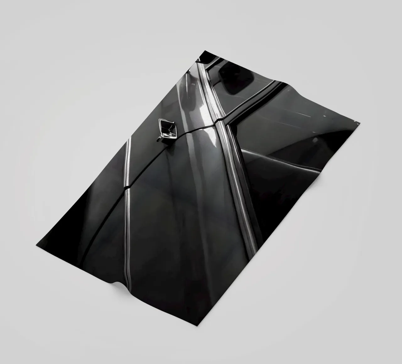 Auto d'epoca monocromatica telo mare da CAR EDITION