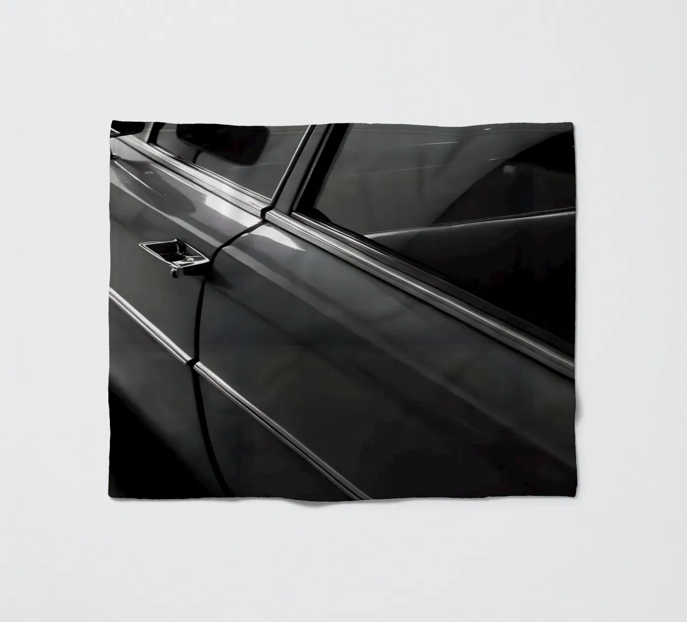 Monochrome Classic Car Fleecedecke von CAR EDITION
