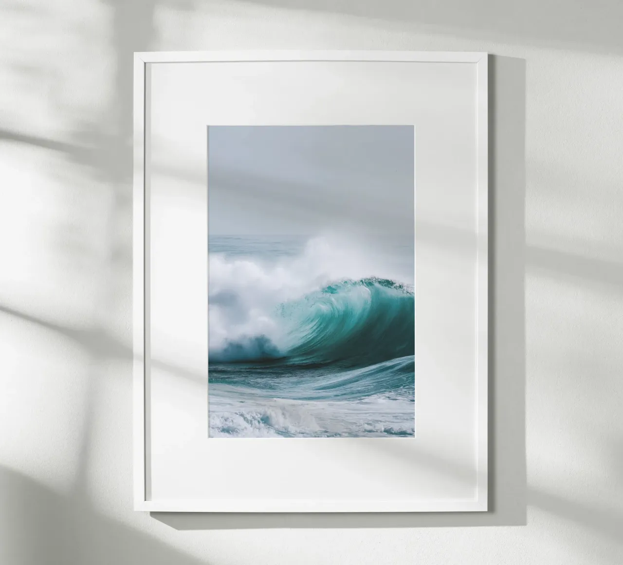 Olas del océano poster de Indigo Tides Art