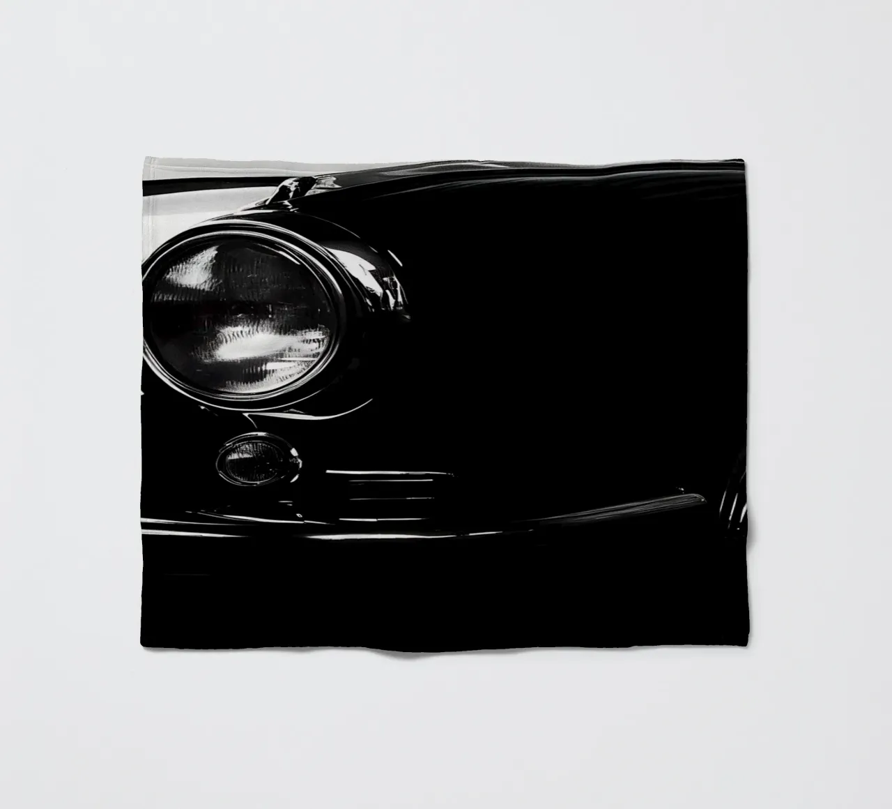 Monochrome Oldtimer Fleecedecke von CAR EDITION